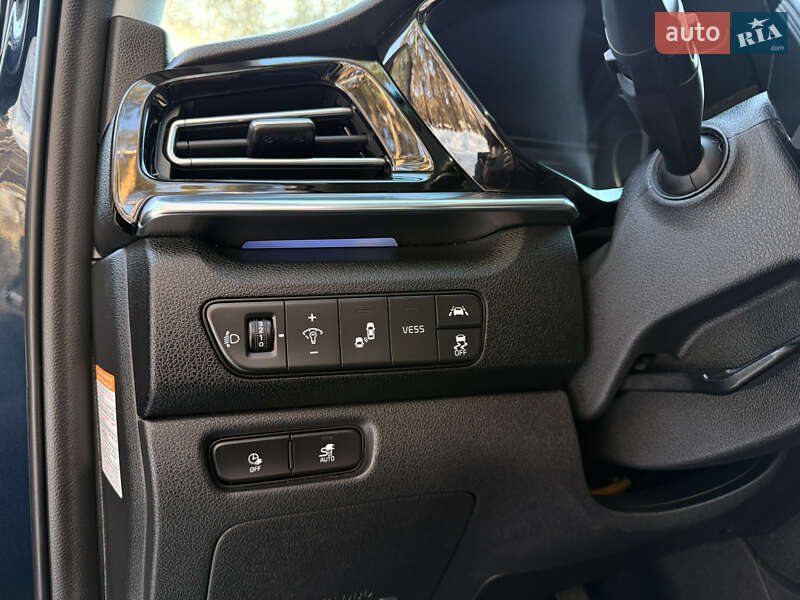 Внедорожник / Кроссовер Kia Niro 2020 в Львове