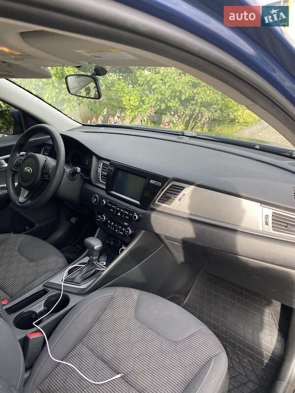 Внедорожник / Кроссовер Kia Niro 2018 в Львове