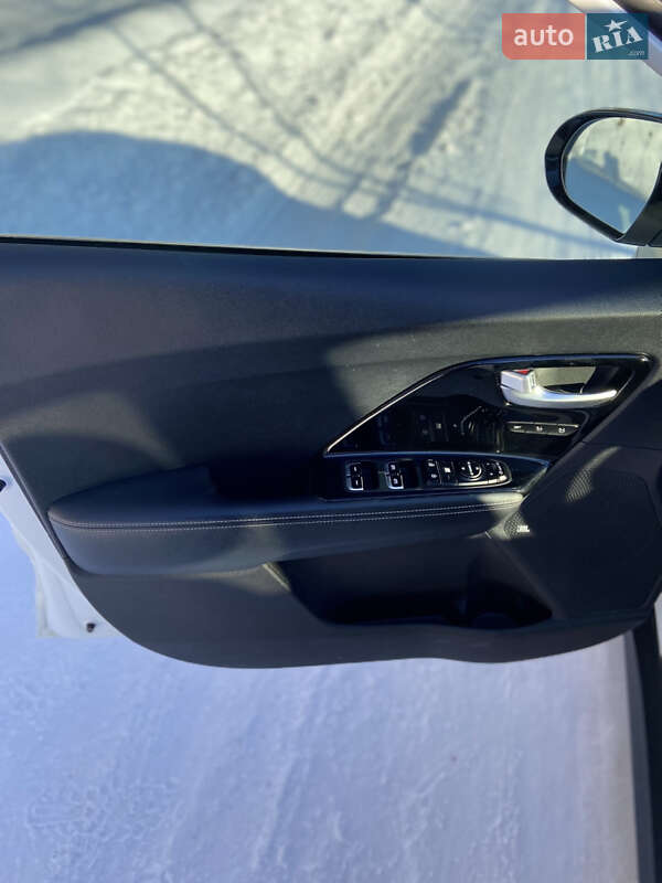 Внедорожник / Кроссовер Kia Niro 2019 в Ровно фото 20 Внедорожник / Кроссовер Kia Niro 2019 в Ровно