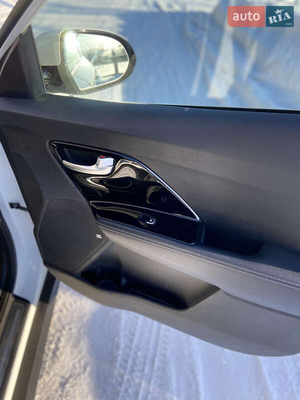 Внедорожник / Кроссовер Kia Niro 2019 в Ровно фото 31 Внедорожник / Кроссовер Kia Niro 2019 в Ровно
