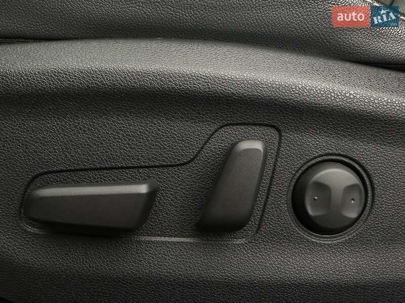 Позашляховик / Кросовер Kia Niro 2020 в Львові