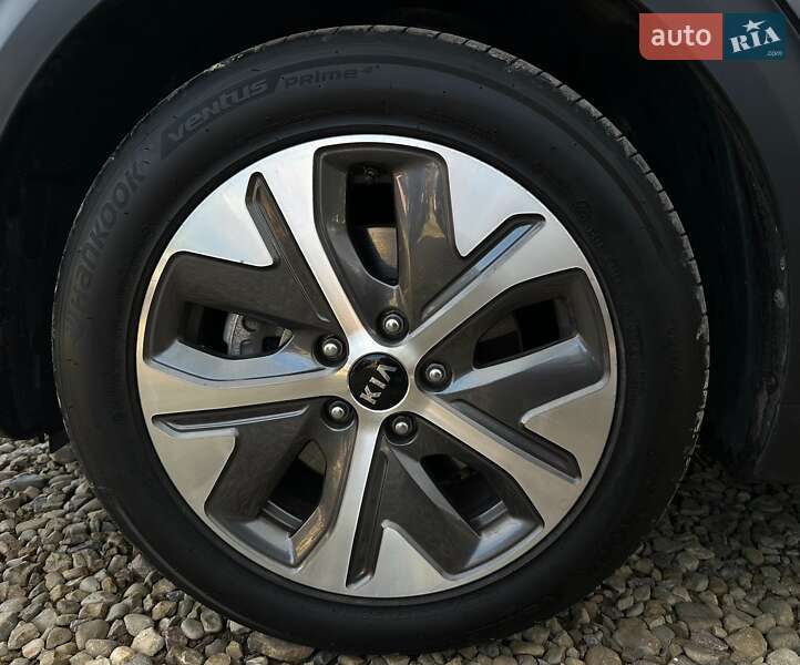 Позашляховик / Кросовер Kia Niro 2020 в Львові