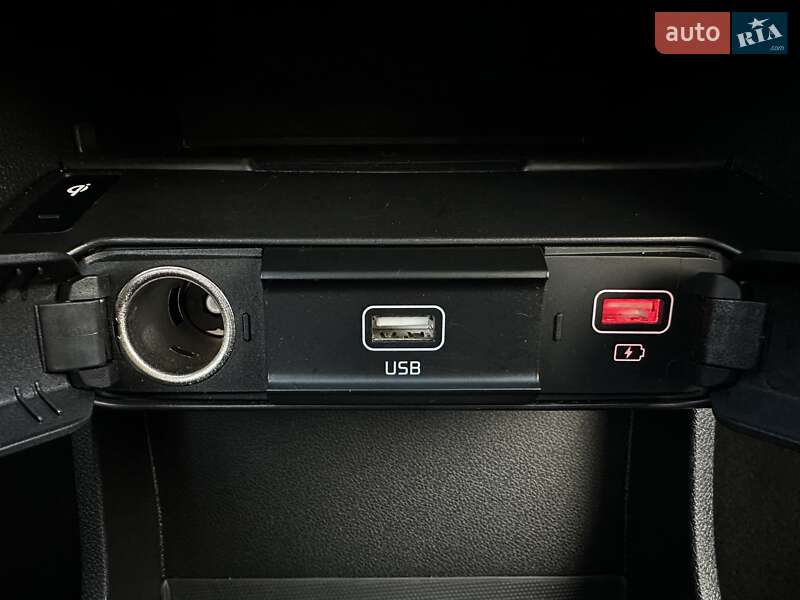 Внедорожник / Кроссовер Kia Niro 2020 в Львове