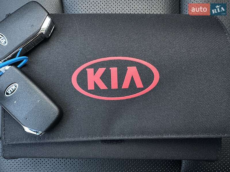 Внедорожник / Кроссовер Kia Niro 2020 в Львове