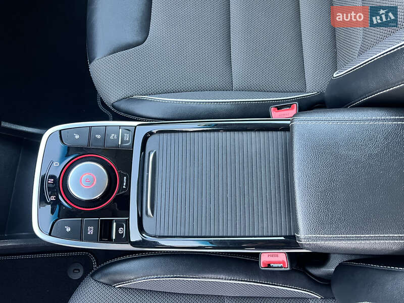 Внедорожник / Кроссовер Kia Niro 2020 в Бродах