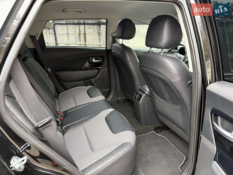 Внедорожник / Кроссовер Kia Niro 2022 в Ровно фото 42 Внедорожник / Кроссовер Kia Niro 2022 в Ровно