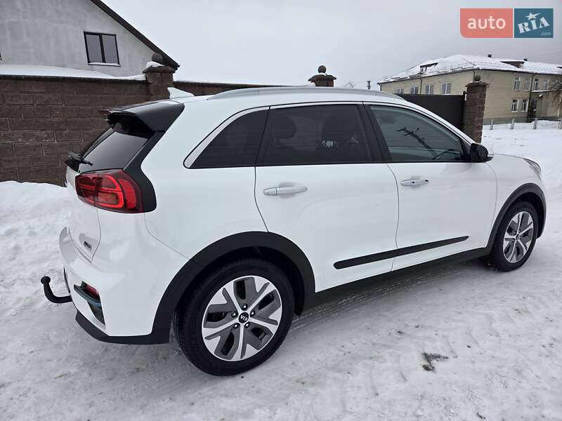 Внедорожник / Кроссовер Kia Niro 2020 в Дубно