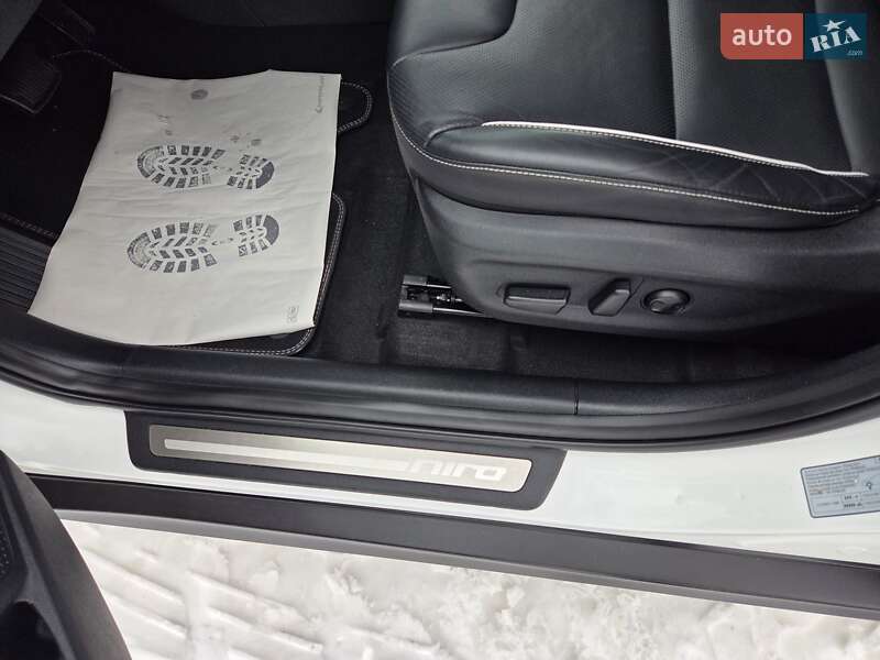 Внедорожник / Кроссовер Kia Niro 2020 в Дубно