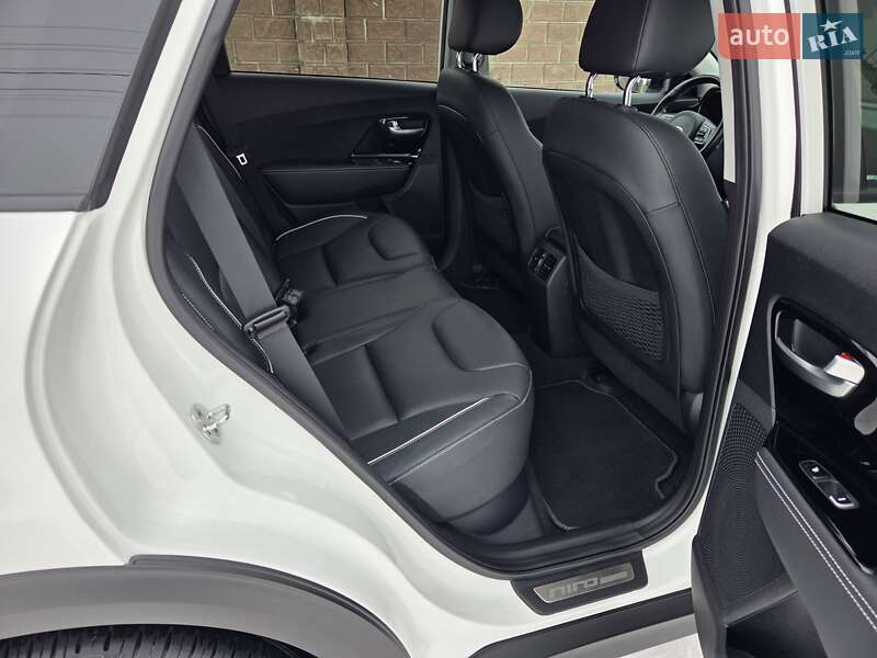 Внедорожник / Кроссовер Kia Niro 2020 в Дубно