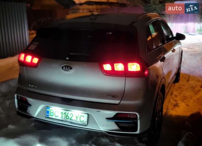 Внедорожник / Кроссовер Kia Niro 2019 в Львове