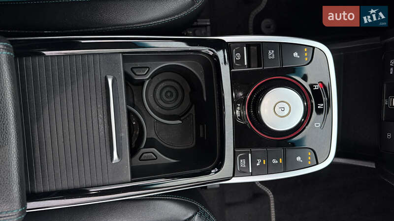 Внедорожник / Кроссовер Kia Niro 2019 в Виннице фото 74 Внедорожник / Кроссовер Kia Niro 2019 в Виннице