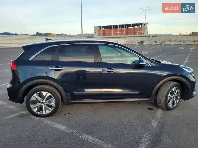 Позашляховик / Кросовер Kia Niro 2020 в Львові