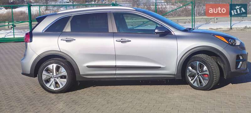 Внедорожник / Кроссовер Kia Niro 2022 в Ровно