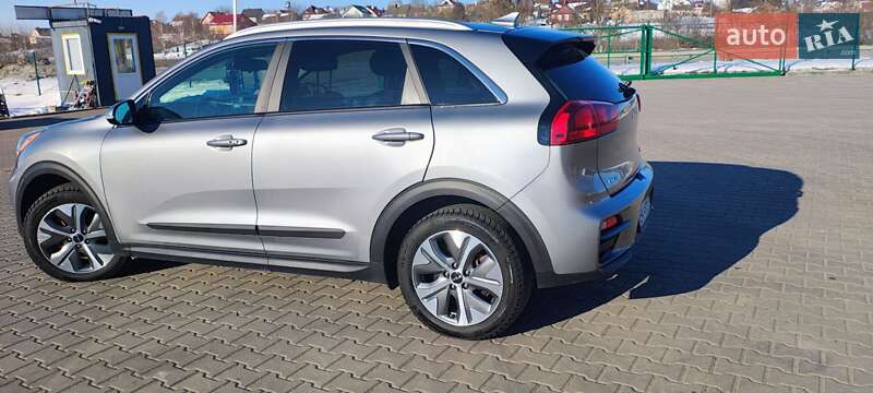 Внедорожник / Кроссовер Kia Niro 2022 в Ровно