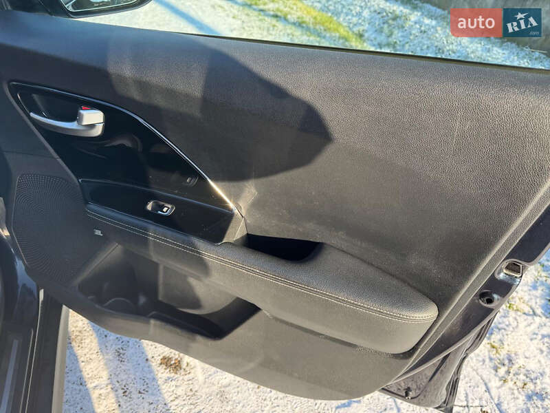 Позашляховик / Кросовер Kia Niro 2019 в Виноградові