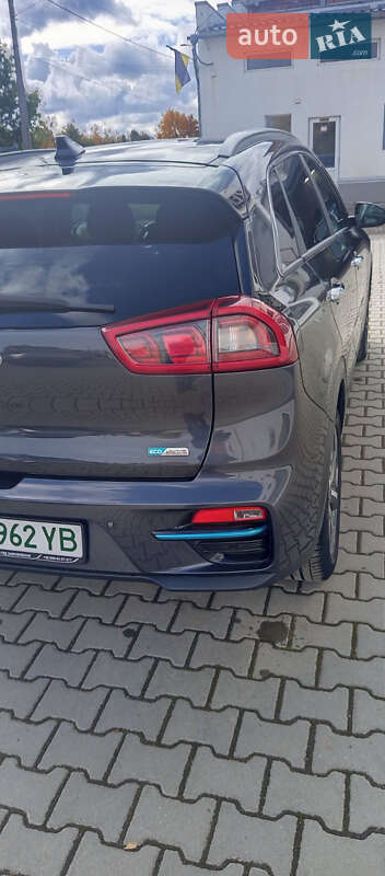 Внедорожник / Кроссовер Kia Niro 2019 в Дрогобыче