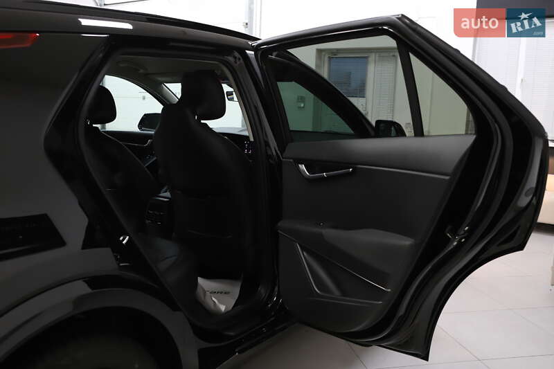 Внедорожник / Кроссовер Kia Niro 2024 в Дрогобыче