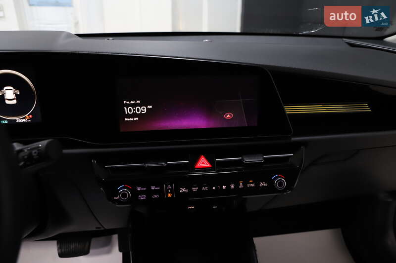 Внедорожник / Кроссовер Kia Niro 2024 в Дрогобыче