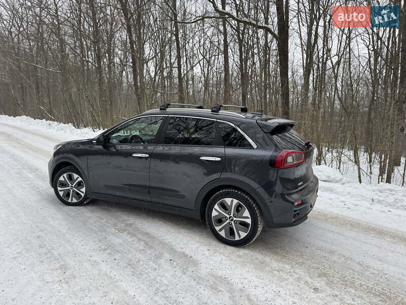 Внедорожник / Кроссовер Kia Niro 2019 в Каменец-Подольском