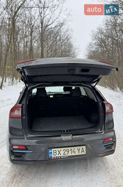 Внедорожник / Кроссовер Kia Niro 2019 в Каменец-Подольском