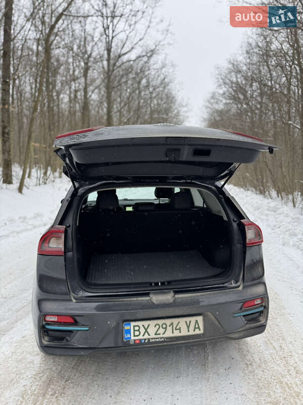 Внедорожник / Кроссовер Kia Niro 2019 в Каменец-Подольском