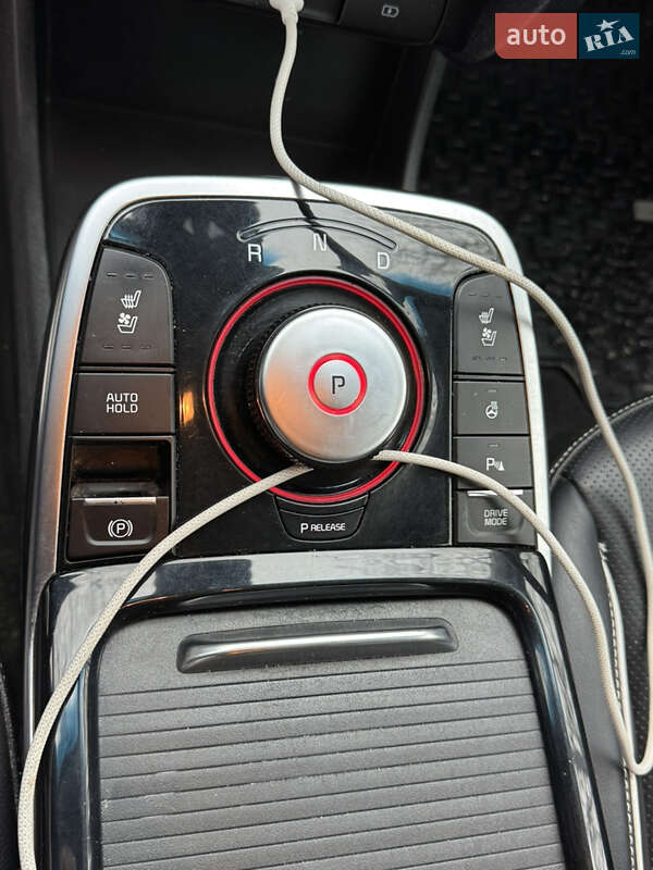 Внедорожник / Кроссовер Kia Niro 2019 в Каменец-Подольском