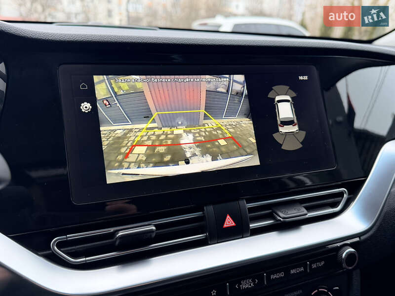 Внедорожник / Кроссовер Kia Niro 2022 в Дрогобыче