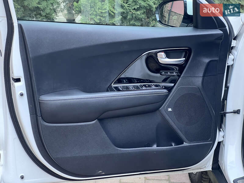 Позашляховик / Кросовер Kia Niro 2020 в Тернополі