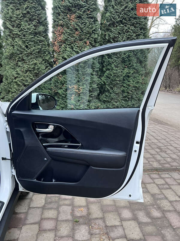 Позашляховик / Кросовер Kia Niro 2020 в Тернополі