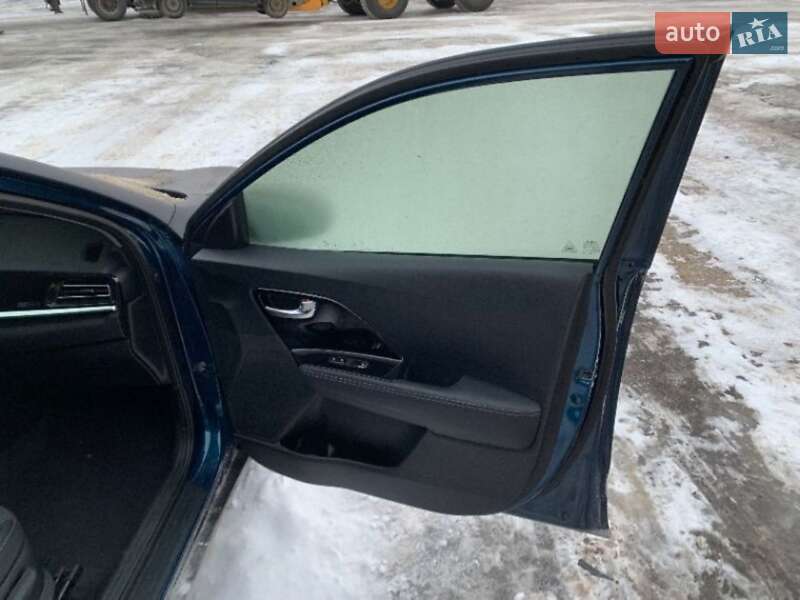 Внедорожник / Кроссовер Kia Niro 2022 в Львове