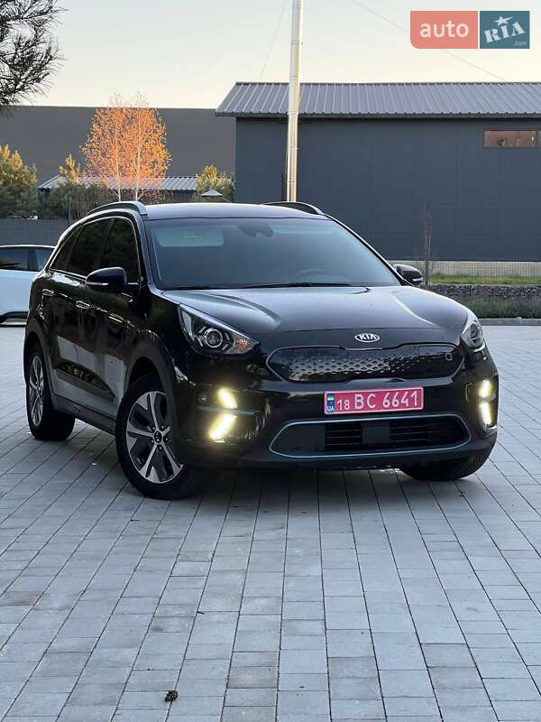 Внедорожник / Кроссовер Kia Niro 2020 в Луцке фото 3 Внедорожник / Кроссовер Kia Niro 2020 в Луцке