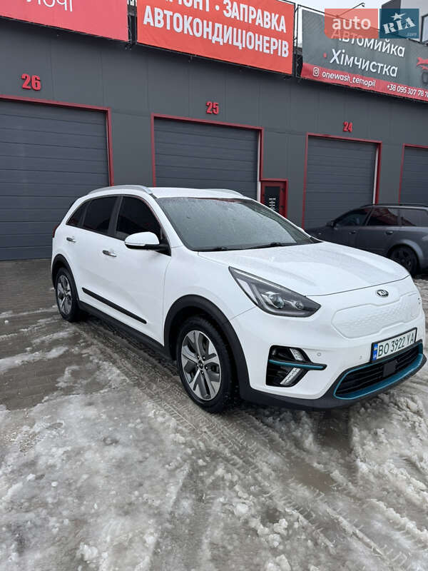 Внедорожник / Кроссовер Kia Niro 2019 в Тернополе фото 2 Внедорожник / Кроссовер Kia Niro 2019 в Тернополе