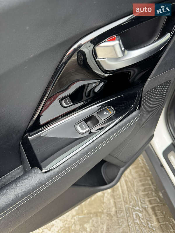 Внедорожник / Кроссовер Kia Niro 2019 в Тернополе фото 47 Внедорожник / Кроссовер Kia Niro 2019 в Тернополе