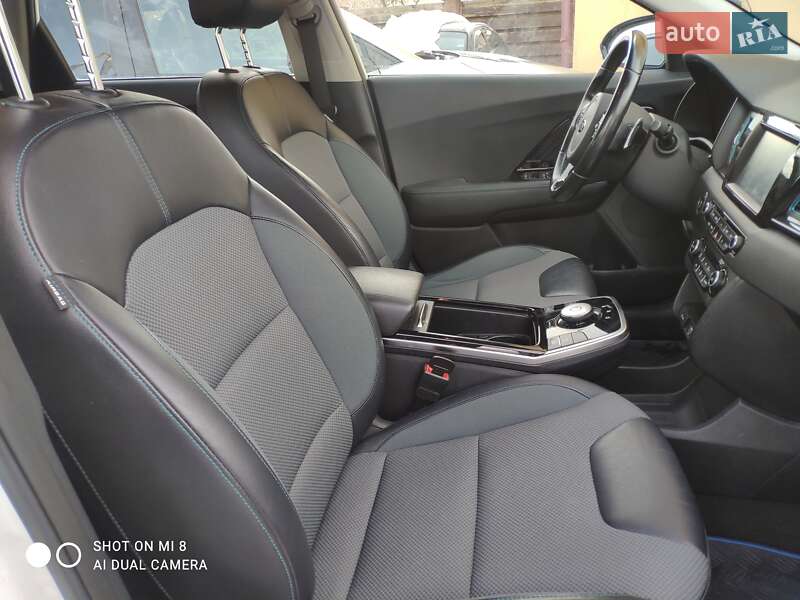 Внедорожник / Кроссовер Kia Niro 2019 в Львове