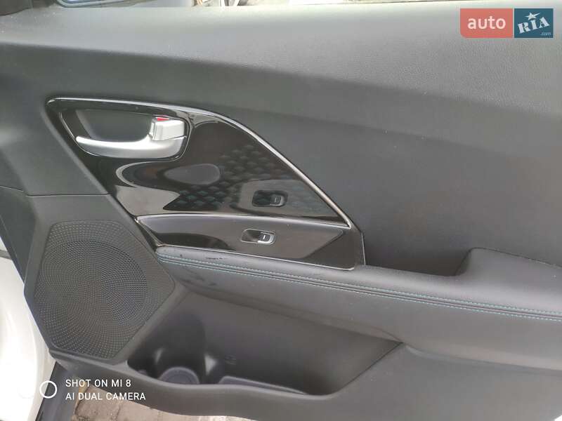 Внедорожник / Кроссовер Kia Niro 2019 в Львове