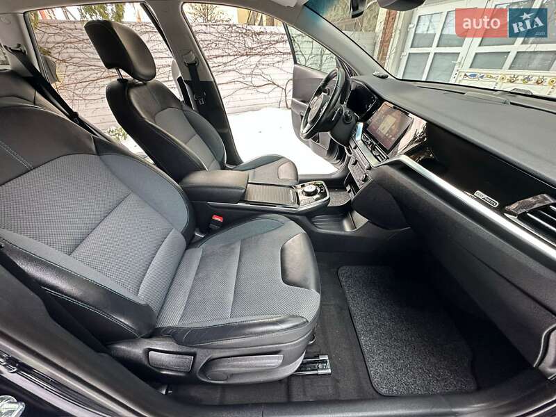 Внедорожник / Кроссовер Kia Niro 2020 в Львове