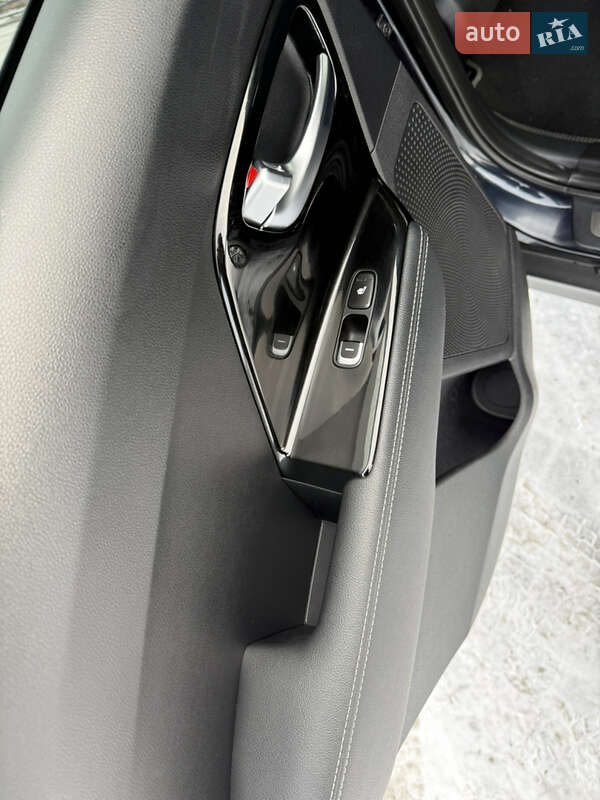 Внедорожник / Кроссовер Kia Niro 2018 в Бережанах фото 38 Внедорожник / Кроссовер Kia Niro 2018 в Бережанах