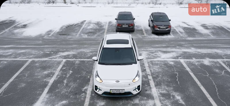 Внедорожник / Кроссовер Kia Niro 2018 в Киеве