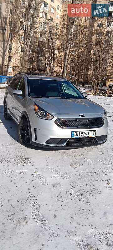 Внедорожник / Кроссовер Kia Niro 2019 в Одессе фото 15 Внедорожник / Кроссовер Kia Niro 2019 в Одессе