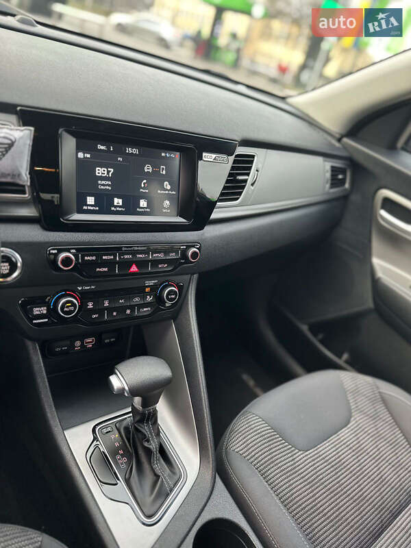 Внедорожник / Кроссовер Kia Niro 2018 в Одессе фото 36 Внедорожник / Кроссовер Kia Niro 2018 в Одессе