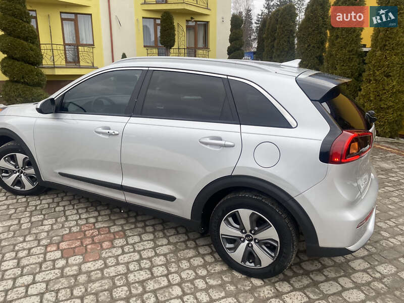Внедорожник / Кроссовер Kia Niro 2018 в Трускавце фото 18 Внедорожник / Кроссовер Kia Niro 2018 в Трускавце