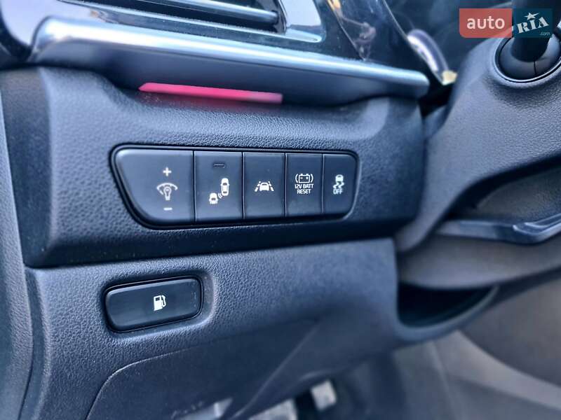 Внедорожник / Кроссовер Kia Niro 2020 в Самборе