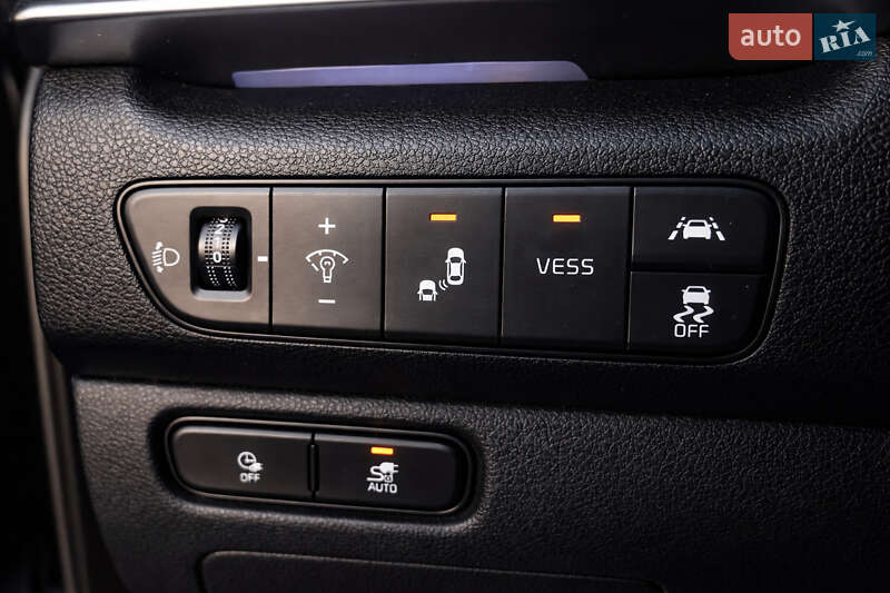 Внедорожник / Кроссовер Kia Niro 2020 в Львове