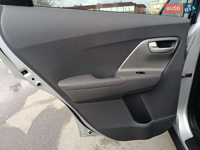 Позашляховик / Кросовер Kia Niro 2018 в Києві