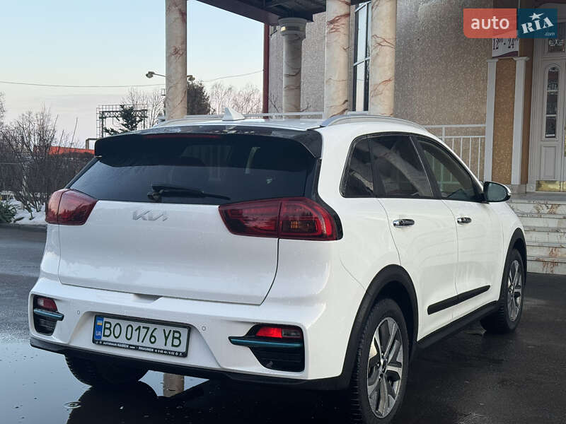 Позашляховик / Кросовер Kia Niro 2021 в Тернополі