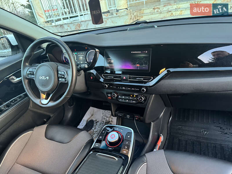 Позашляховик / Кросовер Kia Niro 2021 в Тернополі