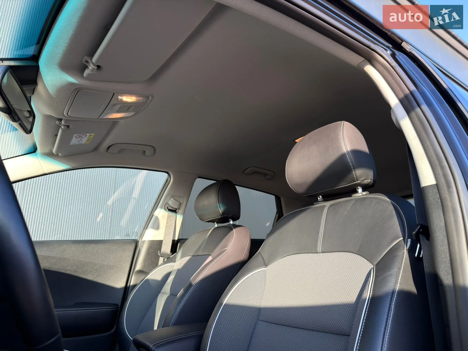2021 Kia Niro - мініатюра 35