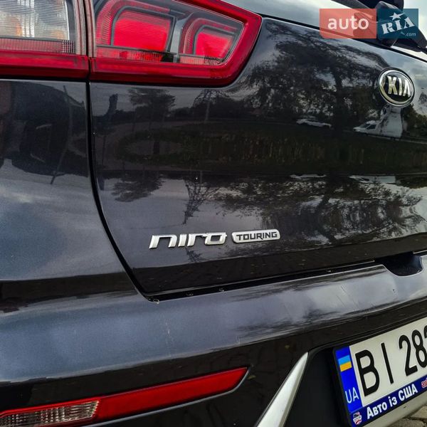 Внедорожник / Кроссовер Kia Niro 2017 в Кременчуге