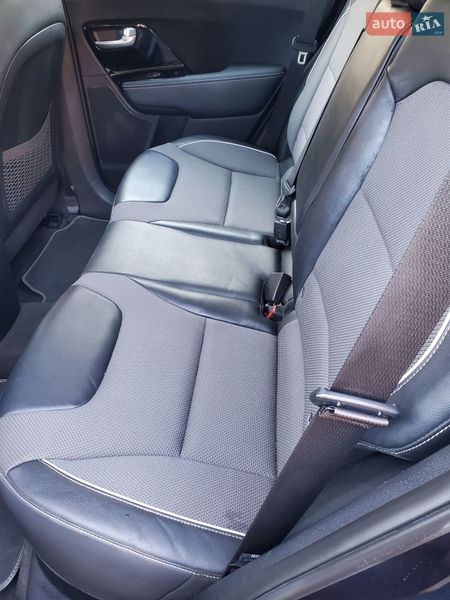 Внедорожник / Кроссовер Kia Niro 2020 в Снятине