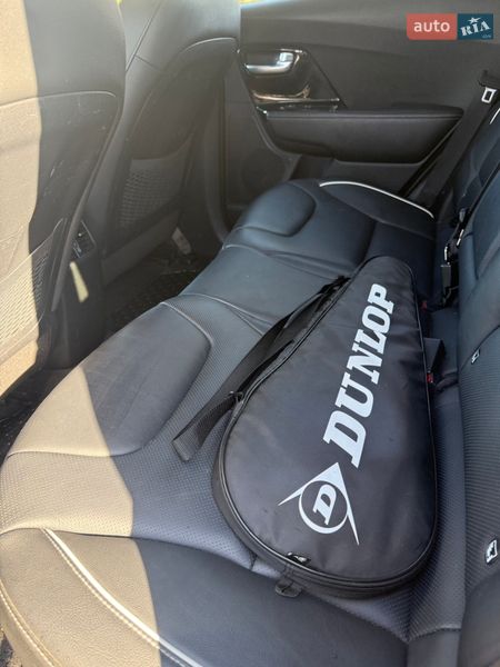 Внедорожник / Кроссовер Kia Niro 2019 в Киеве